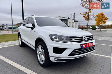 Внедорожник / Кроссовер Volkswagen Touareg 2016 в Мукачево