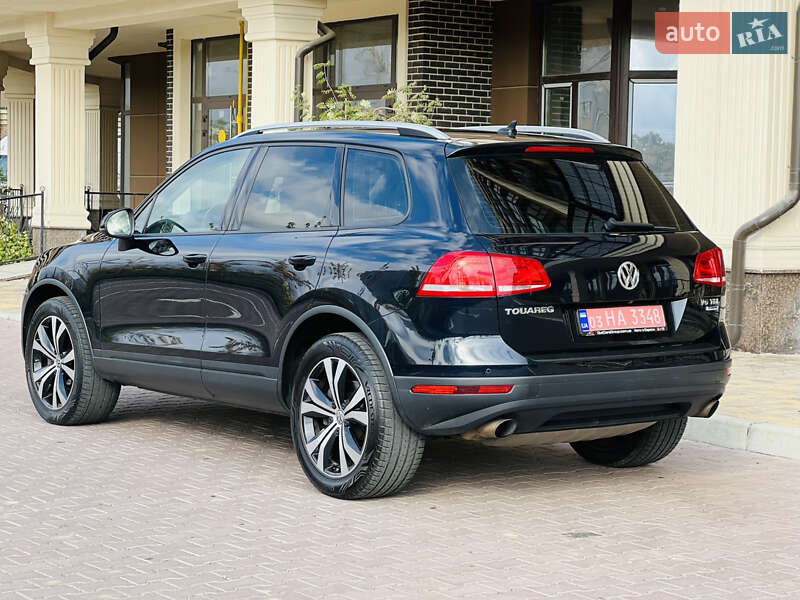 Внедорожник / Кроссовер Volkswagen Touareg 2016 в Киеве фото 13 Внедорожник / Кроссовер Volkswagen Touareg 2016 в Киеве
