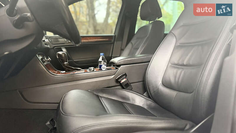 Позашляховик / Кросовер Volkswagen Touareg 2012 в Києві фото 21 Позашляховик / Кросовер Volkswagen Touareg 2012 в Києві