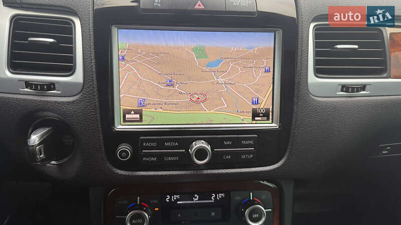 Позашляховик / Кросовер Volkswagen Touareg 2012 в Києві фото 28 Позашляховик / Кросовер Volkswagen Touareg 2012 в Києві