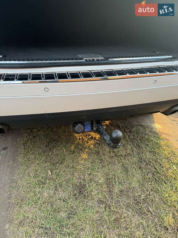 Позашляховик / Кросовер Volkswagen Touareg 2012 в Сумах