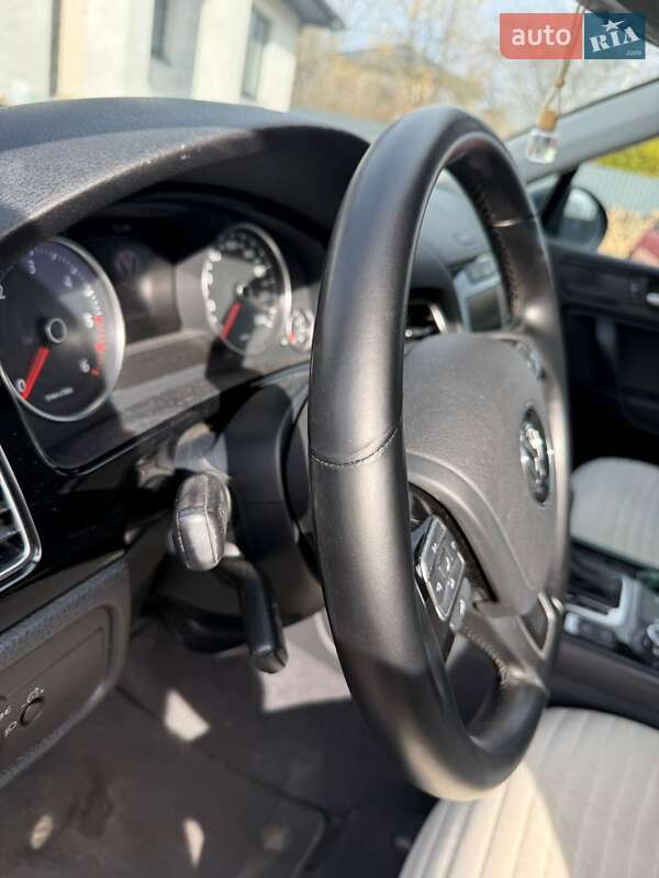 Позашляховик / Кросовер Volkswagen Touareg 2014 в Хмельницькому фото 33 Позашляховик / Кросовер Volkswagen Touareg 2014 в Хмельницькому