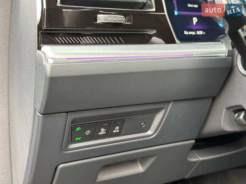 Внедорожник / Кроссовер Volkswagen Touareg 2024 в Днепре