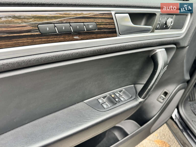 Внедорожник / Кроссовер Volkswagen Touareg 2015 в Умани фото 32 Внедорожник / Кроссовер Volkswagen Touareg 2015 в Умани