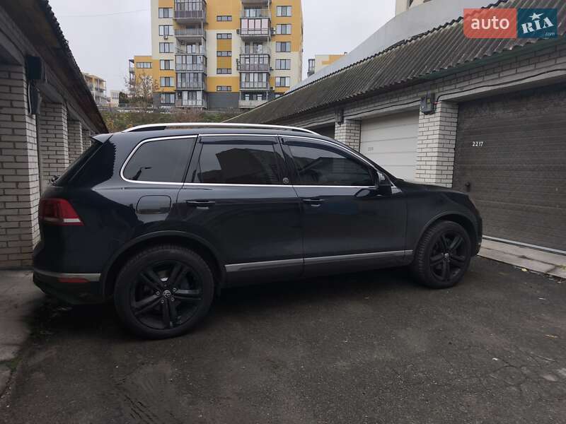 Внедорожник / Кроссовер Volkswagen Touareg 2017 в Киеве фото 5 Внедорожник / Кроссовер Volkswagen Touareg 2017 в Киеве