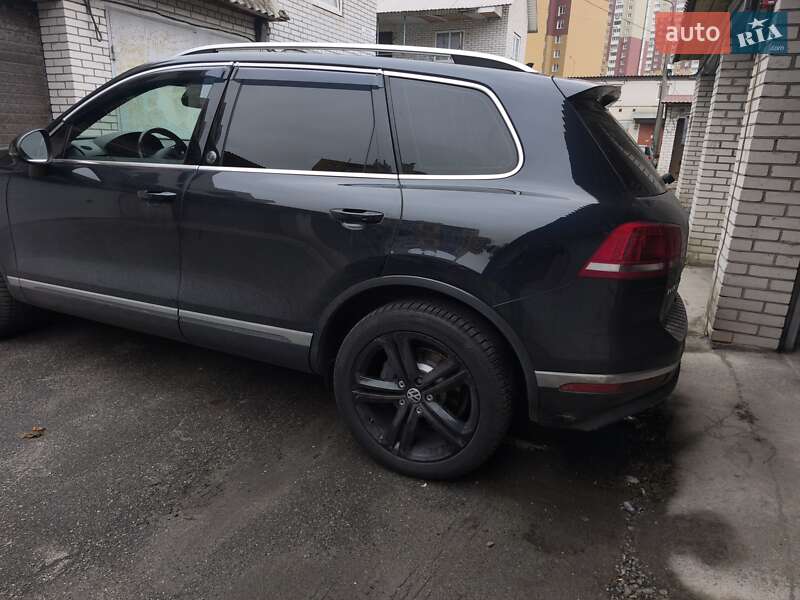 Внедорожник / Кроссовер Volkswagen Touareg 2017 в Киеве фото 9 Внедорожник / Кроссовер Volkswagen Touareg 2017 в Киеве