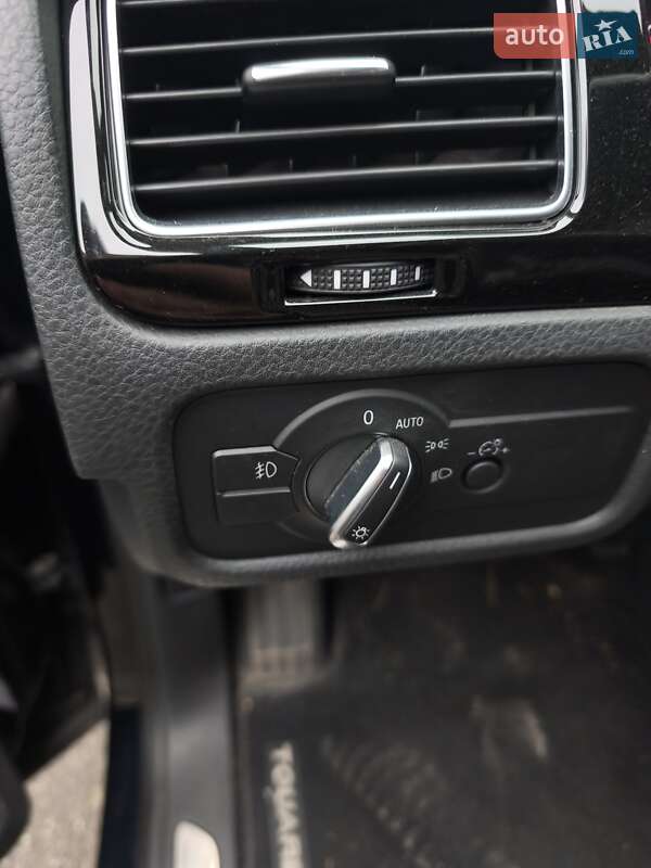 Внедорожник / Кроссовер Volkswagen Touareg 2017 в Киеве фото 19 Внедорожник / Кроссовер Volkswagen Touareg 2017 в Киеве