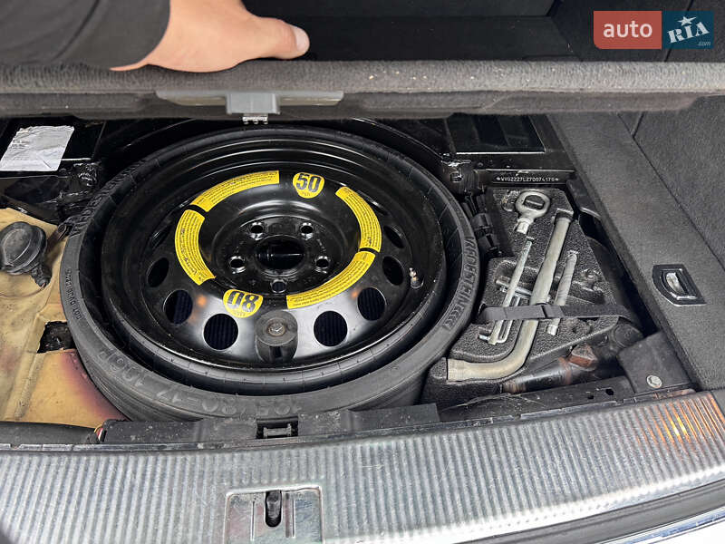 Внедорожник / Кроссовер Volkswagen Touareg 2007 в Киеве