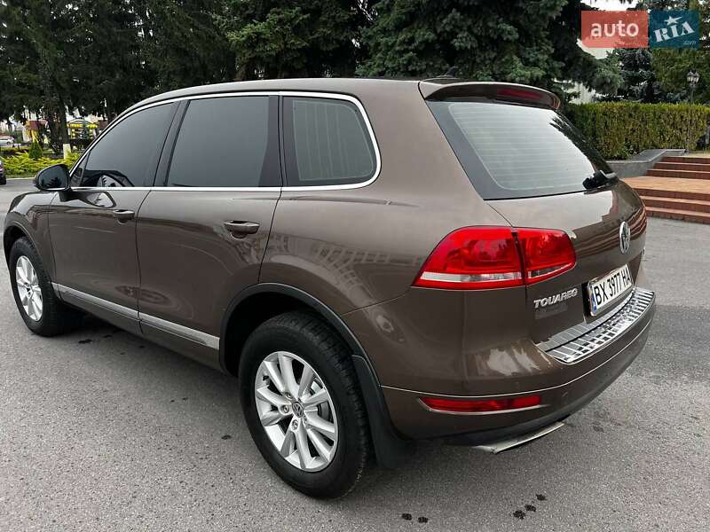 Внедорожник / Кроссовер Volkswagen Touareg 2010 в Калиновке