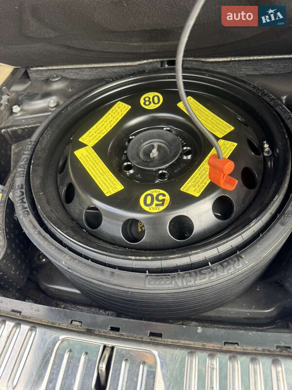 Внедорожник / Кроссовер Volkswagen Touareg 2012 в Межгорье