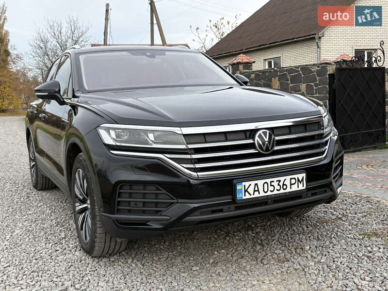 Внедорожник / Кроссовер Volkswagen Touareg 2021 в Луцке
