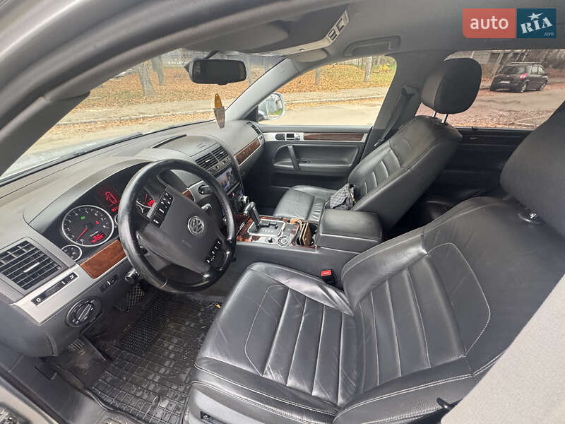 Внедорожник / Кроссовер Volkswagen Touareg 2007 в Харькове