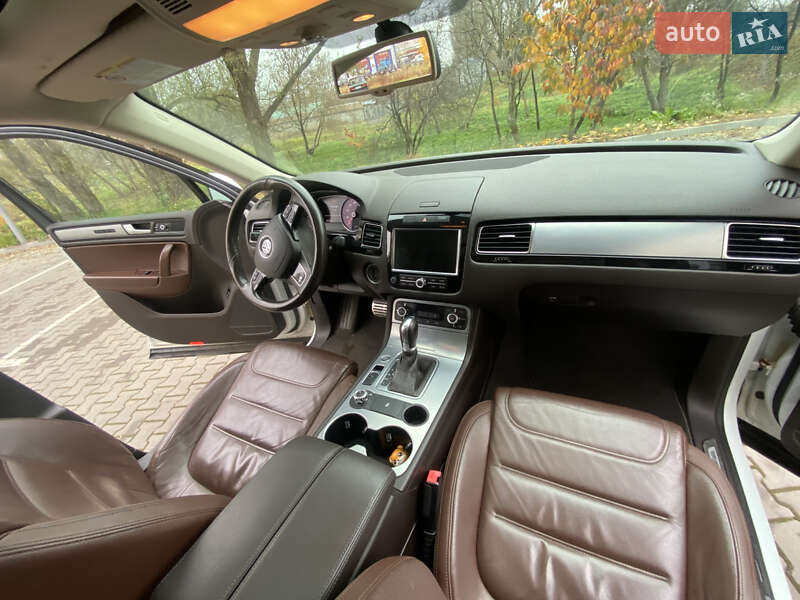 Позашляховик / Кросовер Volkswagen Touareg 2013 в Хмельницькому фото 63 Позашляховик / Кросовер Volkswagen Touareg 2013 в Хмельницькому