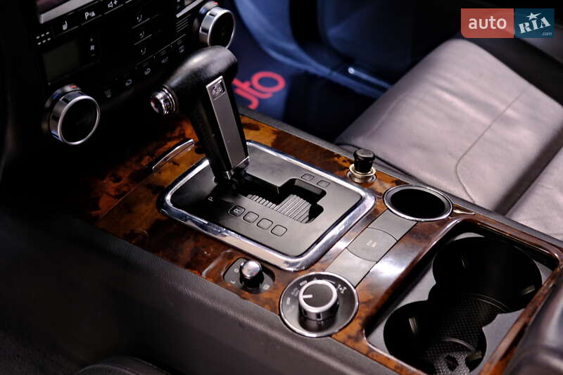 Внедорожник / Кроссовер Volkswagen Touareg 2008 в Одессе