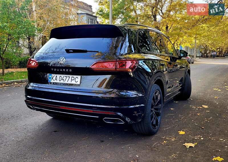 Внедорожник / Кроссовер Volkswagen Touareg 2020 в Николаеве