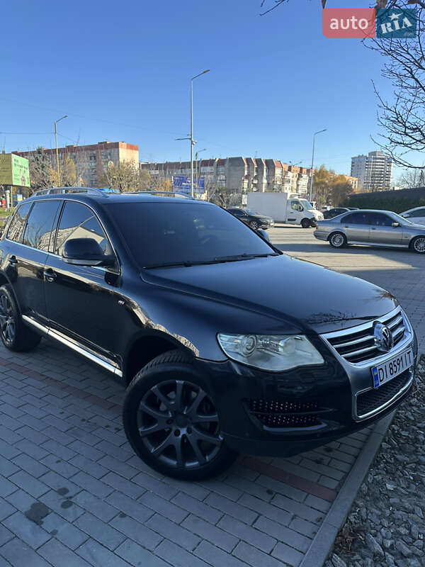 Внедорожник / Кроссовер Volkswagen Touareg 2007 в Ужгороде