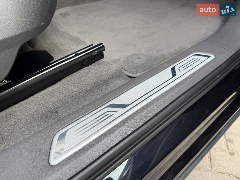 Внедорожник / Кроссовер Volkswagen Touareg 2021 в Ровно