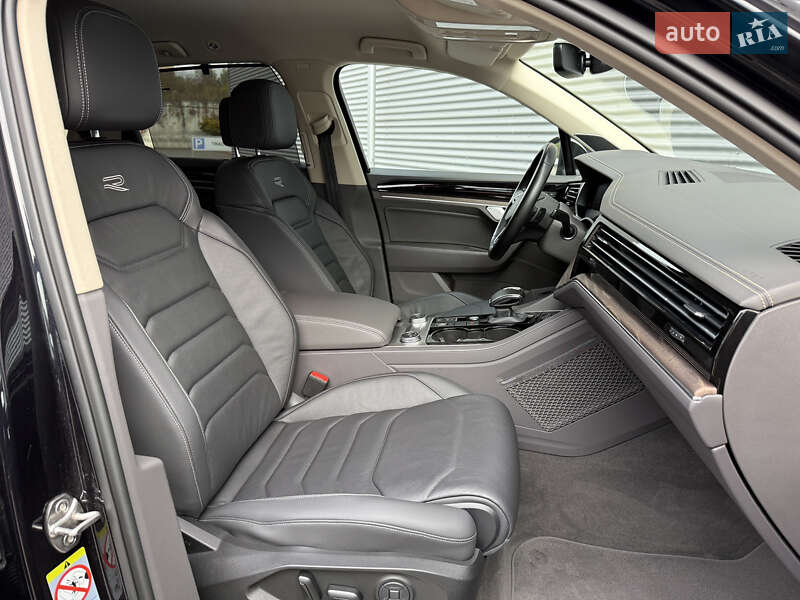 Внедорожник / Кроссовер Volkswagen Touareg 2021 в Ровно