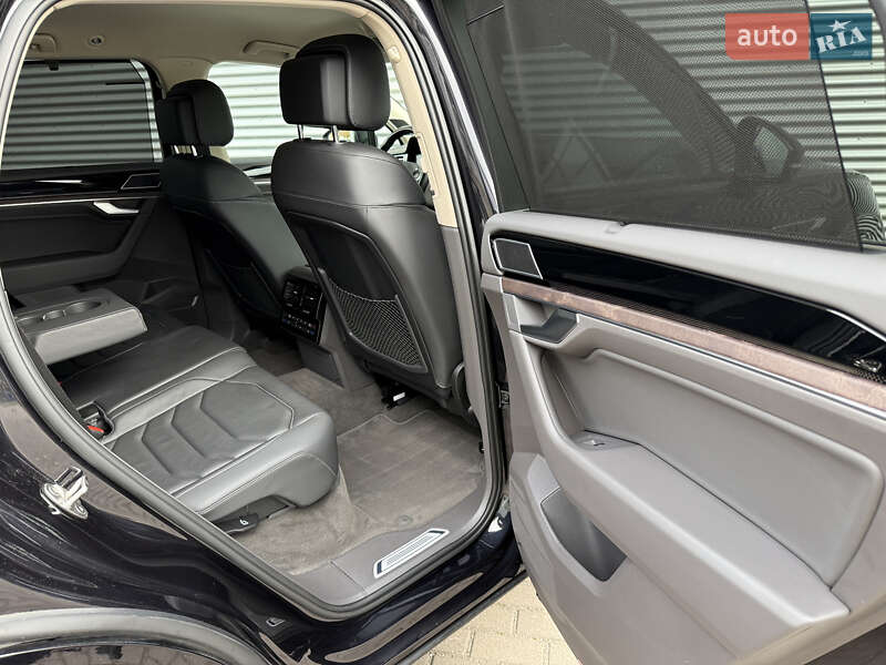 Внедорожник / Кроссовер Volkswagen Touareg 2021 в Ровно