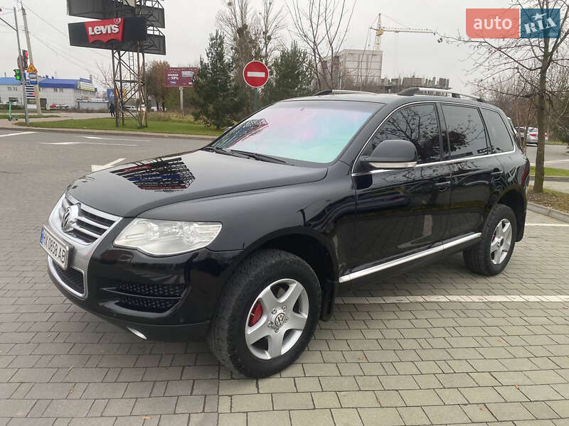 Позашляховик / Кросовер Volkswagen Touareg 2007 в Хмельницькому