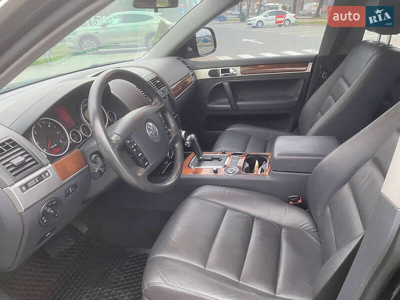 Позашляховик / Кросовер Volkswagen Touareg 2007 в Хмельницькому