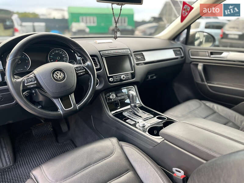 Внедорожник / Кроссовер Volkswagen Touareg 2015 в Владимире фото 35 Внедорожник / Кроссовер Volkswagen Touareg 2015 в Владимире