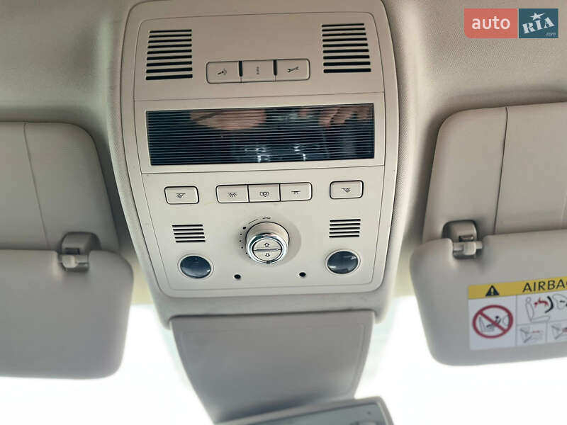 Внедорожник / Кроссовер Volkswagen Touareg 2015 в Владимире фото 46 Внедорожник / Кроссовер Volkswagen Touareg 2015 в Владимире