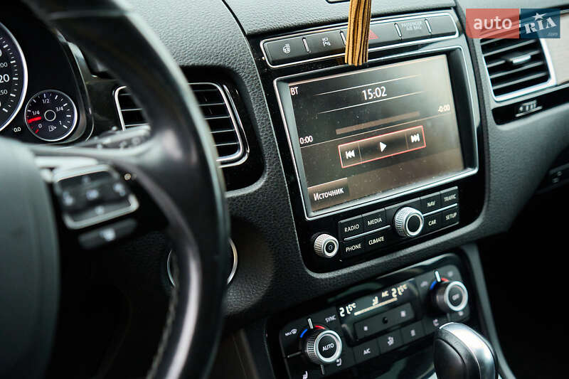 Внедорожник / Кроссовер Volkswagen Touareg 2017 в Бердичеве
