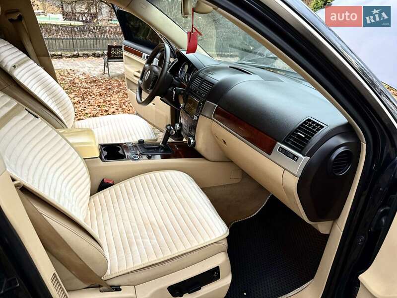 Позашляховик / Кросовер Volkswagen Touareg 2009 в Солотвині