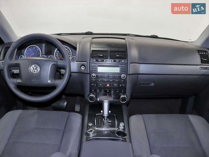 Позашляховик / Кросовер Volkswagen Touareg 2008 в Рівному