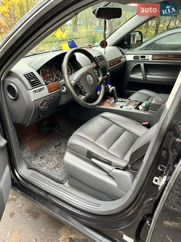 Внедорожник / Кроссовер Volkswagen Touareg 2006 в Староконстантинове фото 4 Внедорожник / Кроссовер Volkswagen Touareg 2006 в Староконстантинове