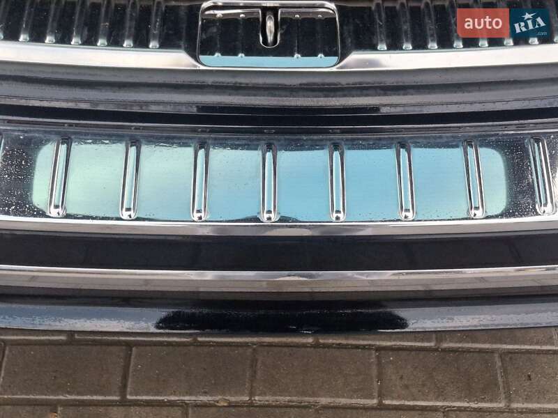 Внедорожник / Кроссовер Volkswagen Touareg 2016 в Ивано-Франковске фото 22 Внедорожник / Кроссовер Volkswagen Touareg 2016 в Ивано-Франковске