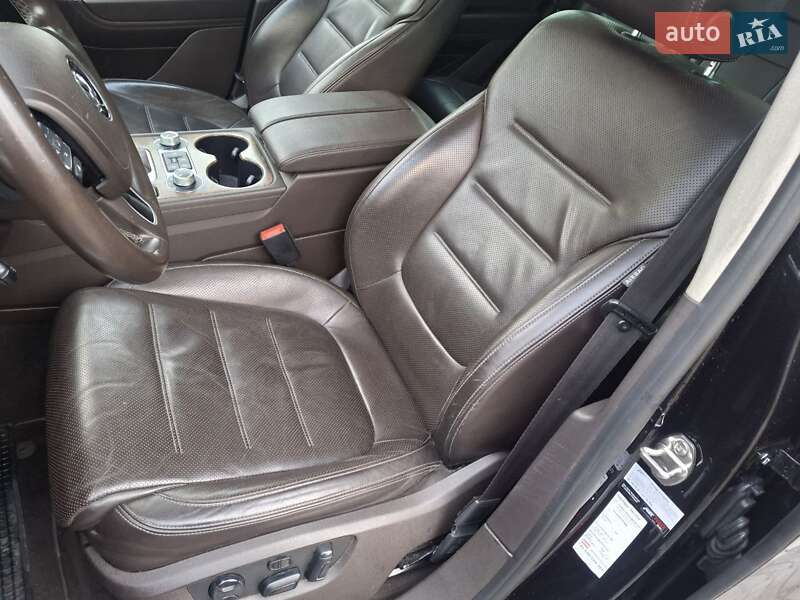 Внедорожник / Кроссовер Volkswagen Touareg 2016 в Ивано-Франковске фото 47 Внедорожник / Кроссовер Volkswagen Touareg 2016 в Ивано-Франковске