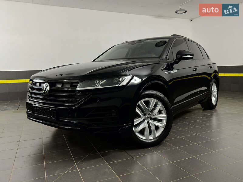 Позашляховик / Кросовер Volkswagen Touareg 2019 в Козятині