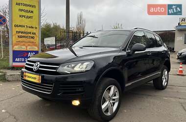 Внедорожник / Кроссовер Volkswagen Touareg 2014 в Николаеве