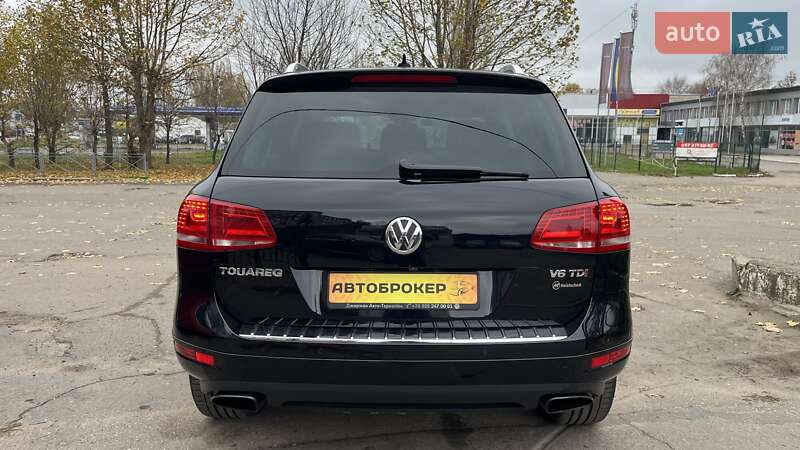 Позашляховик / Кросовер Volkswagen Touareg 2014 в Миколаєві