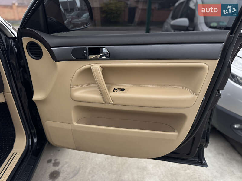 Позашляховик / Кросовер Volkswagen Touareg 2007 в Бердичеві