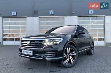 Позашляховик / Кросовер Volkswagen Touareg 2019 в Львові