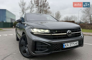 Позашляховик / Кросовер Volkswagen Touareg 2024 в Києві
