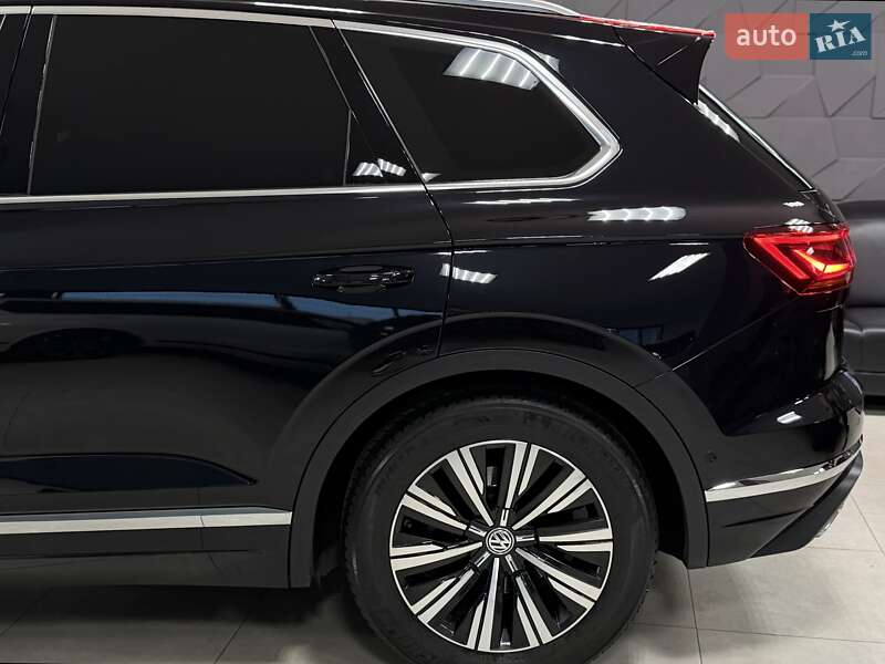 Позашляховик / Кросовер Volkswagen Touareg 2019 в Тернополі фото 25 Позашляховик / Кросовер Volkswagen Touareg 2019 в Тернополі