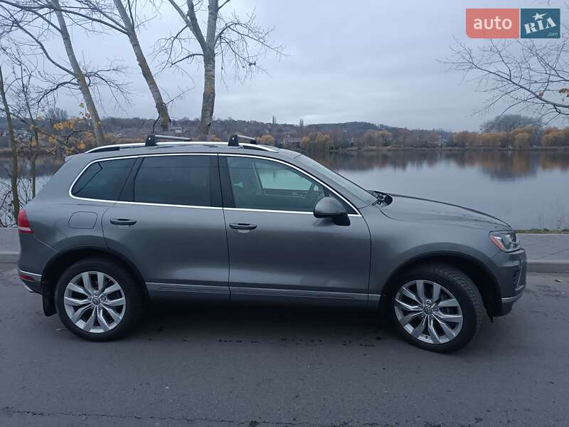 Внедорожник / Кроссовер Volkswagen Touareg 2015 в Киеве фото 4 Внедорожник / Кроссовер Volkswagen Touareg 2015 в Киеве