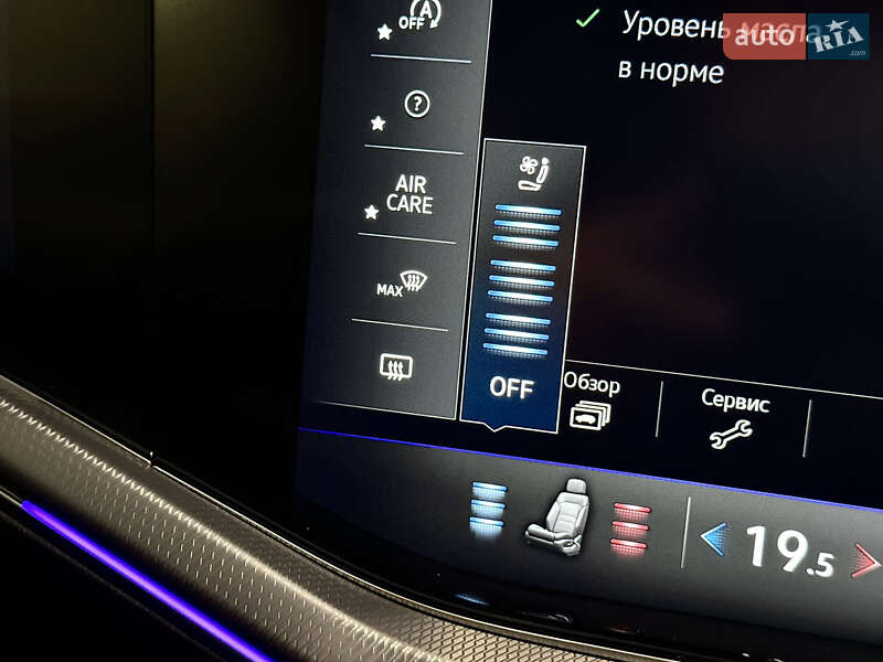 Позашляховик / Кросовер Volkswagen Touareg 2022 в Києві