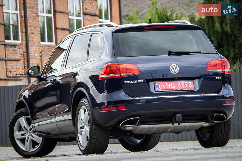 Позашляховик / Кросовер Volkswagen Touareg 2013 в Нововолинську