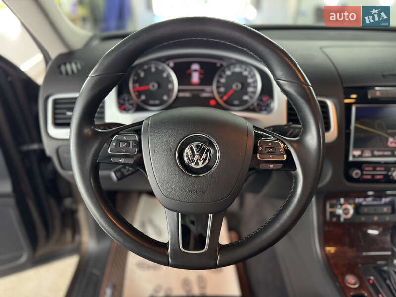 Позашляховик / Кросовер Volkswagen Touareg 2013 в Кременці фото 15 Позашляховик / Кросовер Volkswagen Touareg 2013 в Кременці