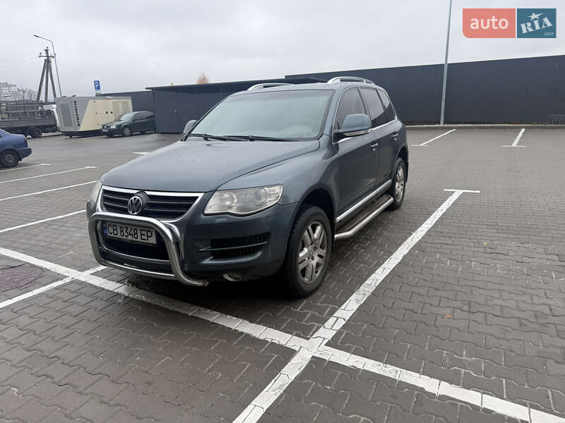 Позашляховик / Кросовер Volkswagen Touareg 2008 в Києві