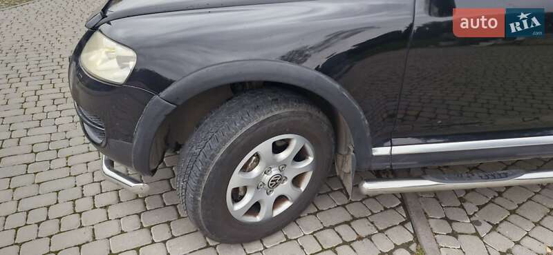 Внедорожник / Кроссовер Volkswagen Touareg 2003 в Львове