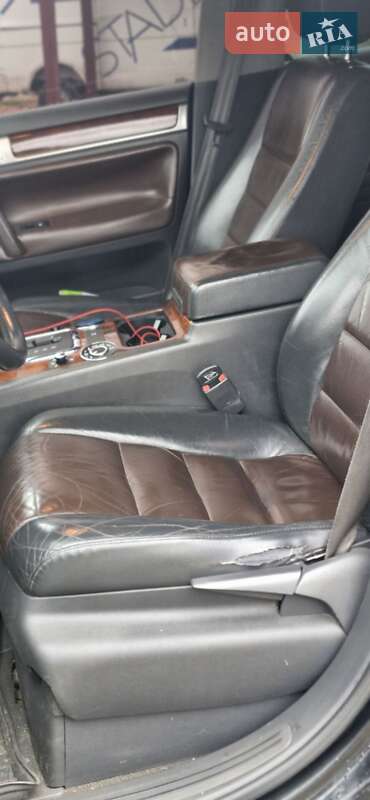 Внедорожник / Кроссовер Volkswagen Touareg 2003 в Львове