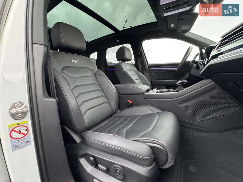 Внедорожник / Кроссовер Volkswagen Touareg 2020 в Хмельницком