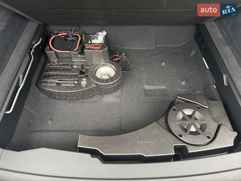 Внедорожник / Кроссовер Volkswagen Touareg 2020 в Хмельницком