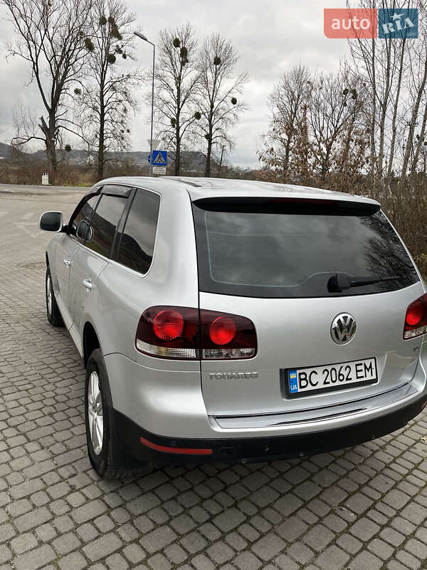 Позашляховик / Кросовер Volkswagen Touareg 2008 в Львові
